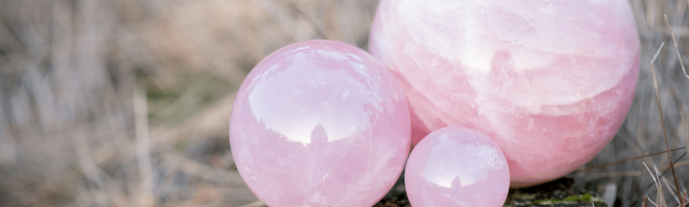 💗 Quartz Rose : Vertus, Utilisation, Purification et Lien Astrologique - Vibrasens Naturopathie